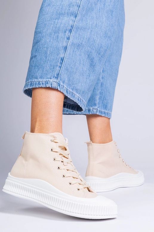 Zapatos color arena con plataforma,...