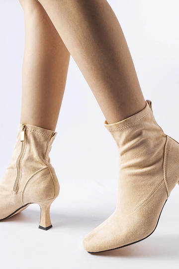 Botines de tacón bajo beige... 2