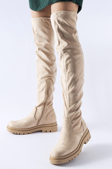 Botas planas por encima de... 2