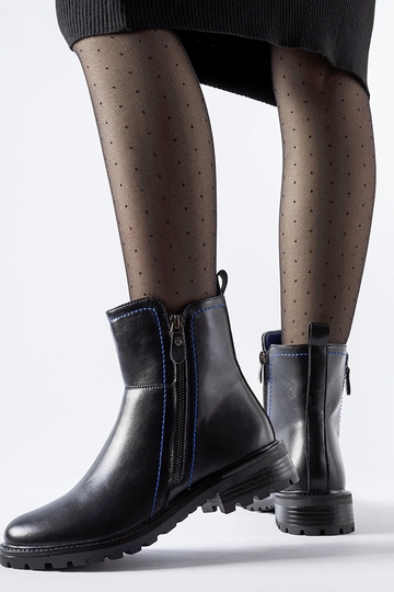 Botines negros con hilo decorativo azul Nereo 2