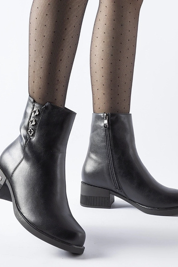 Botines negros forrados con...