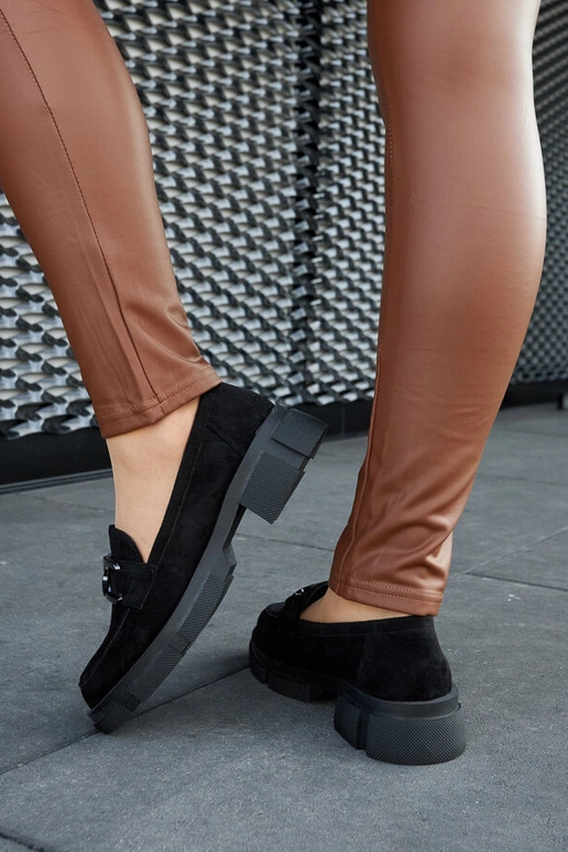 Mocasines negros masivos con hebilla...