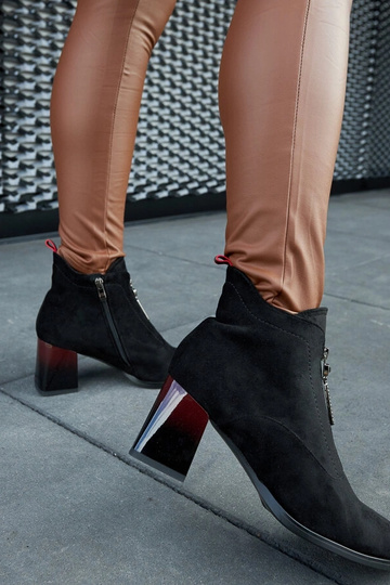 Botines de charol negro de Gianleone