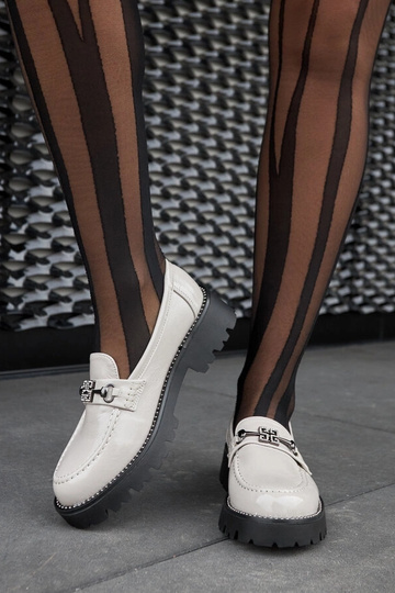Mocasines grises lacados con circonitas Casine