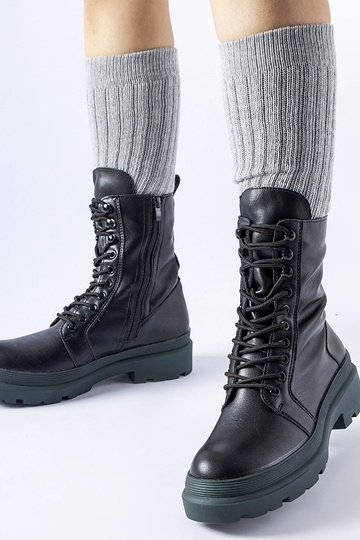 Botas de montaña negras con...