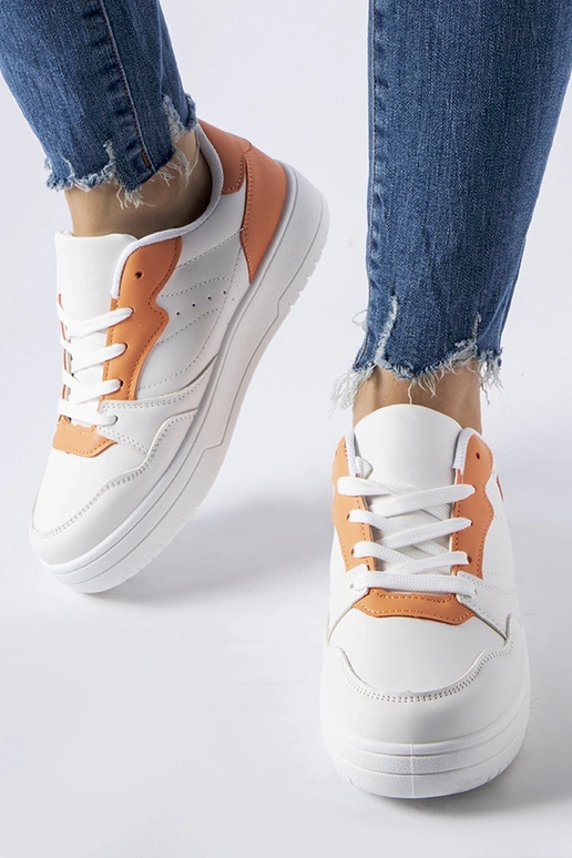 Zapatos blancos con detalles en...