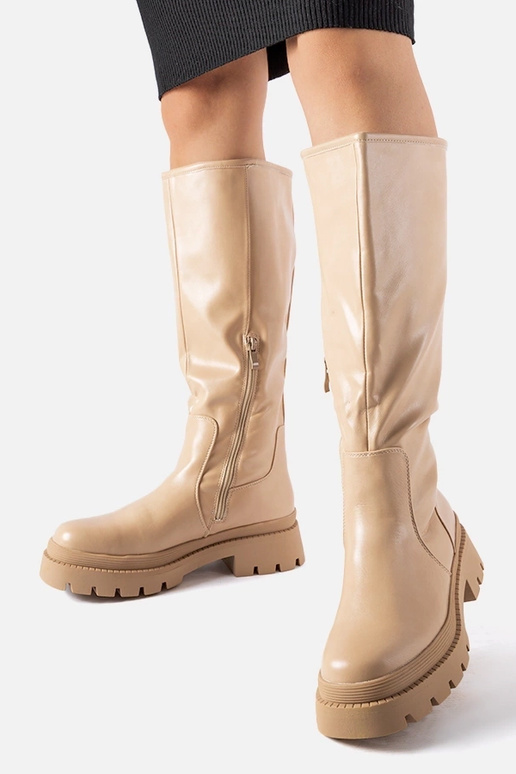 Botas clásicas planas beige Christien Botas clásicas planas beige Christien