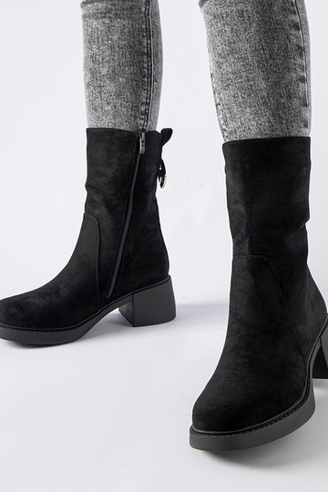 Botines negros de ante...