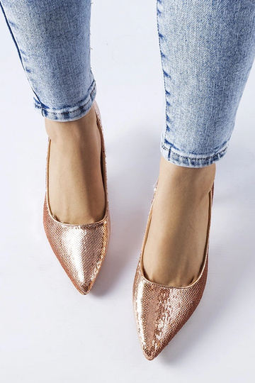 Zapatos de tacón de aguja con lentejuelas rosas de Ernesto 2