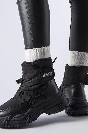 Botas de nieve negras con aislamiento y velcro Mernicco 2