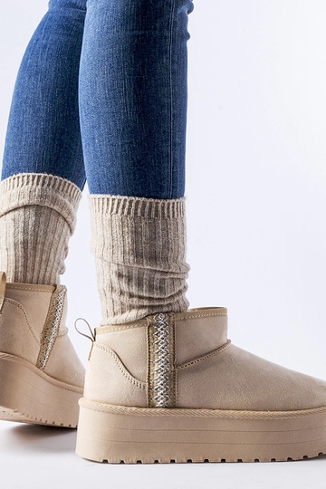 Botas de nieve con plataforma Dennison en color beige 2