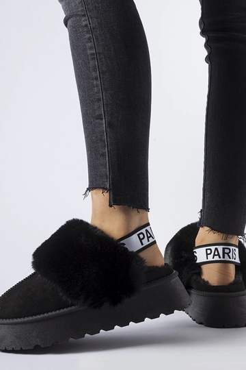 Zapatillas negras aislantes...