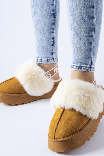 Zapatillas marrones con elástico y pelo ligero Sangro 2
