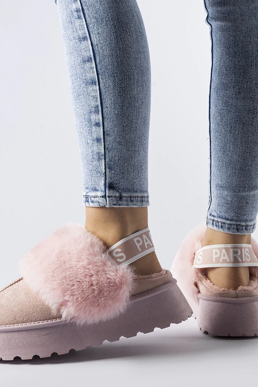 Zapatillas de estar por casa rosas...