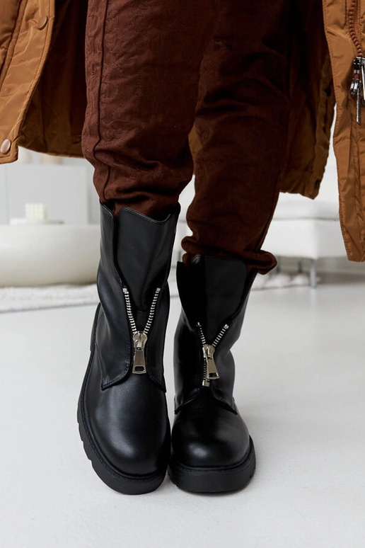 Botines negros con cremallera y...