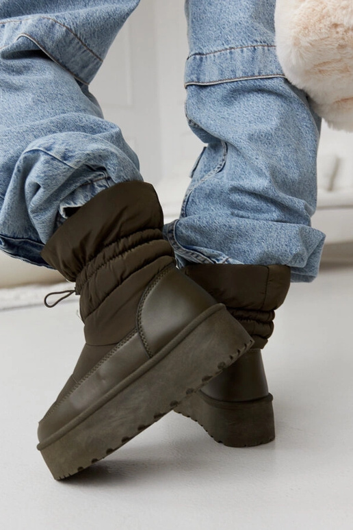 Botas de nieve con aislamiento verde...