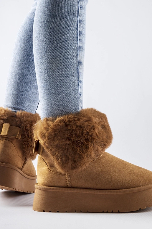 Botas de nieve decoradas con pelaje...