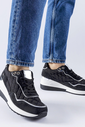 Zapatillas de cuña negras Pisignano