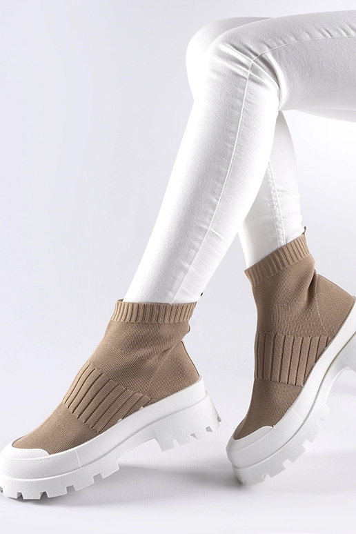 Zapatillas Varden de color marrón con...