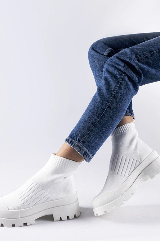 Zapatillas blancas con parte superior...