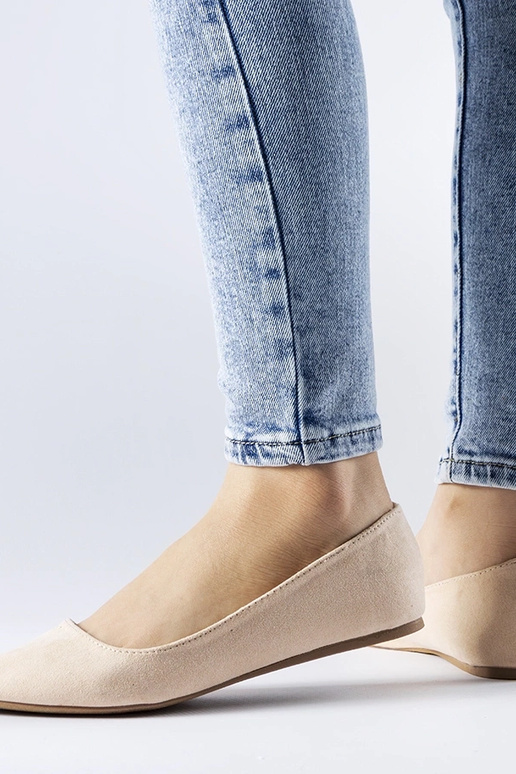 Bailarinas beige de punta puntiaguda Riv Bailarinas beige de punta puntiaguda Riv