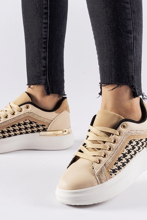 Zapatillas deportivas con purpurina...