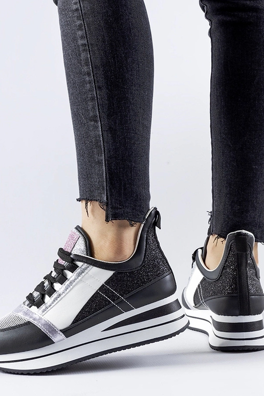 Zapatillas negras con purpurina y...