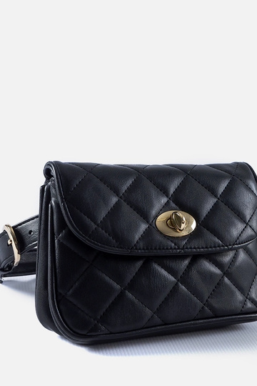 Bolsa acolchada negra Mattoon