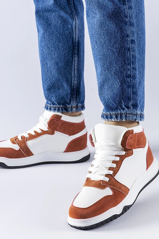 Zapatillas blancas y marrones de...