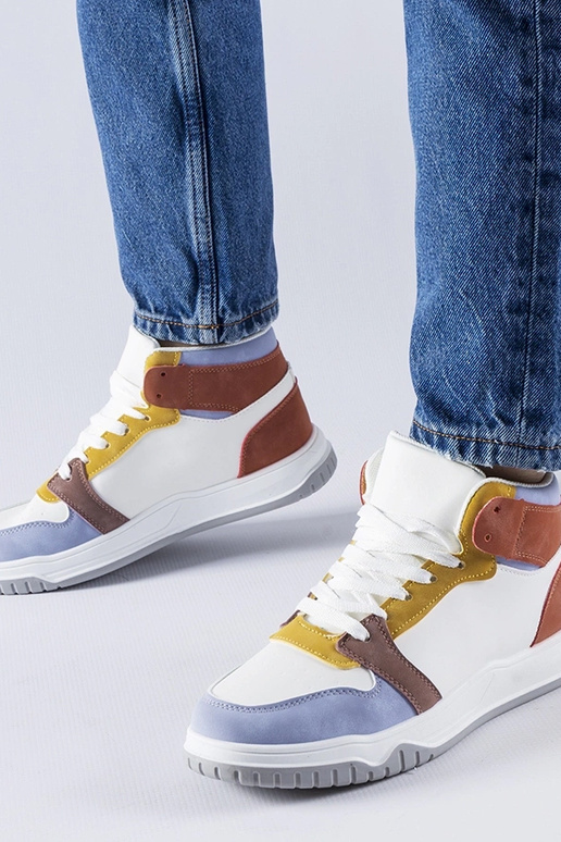 Zapatillas altas moradas de Elizabeth