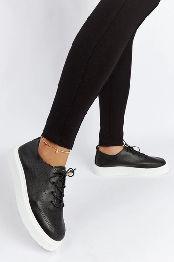 Zapatillas negras perforadas Laytonville 2