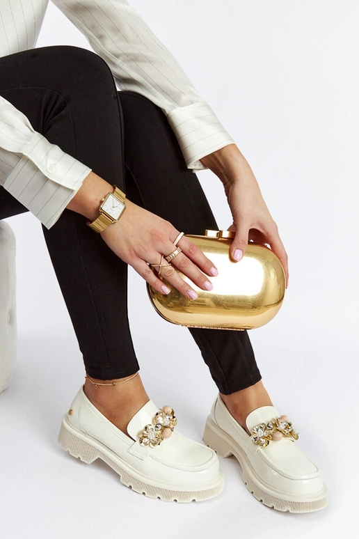 Mocasines de cuero beige lacados GOE...