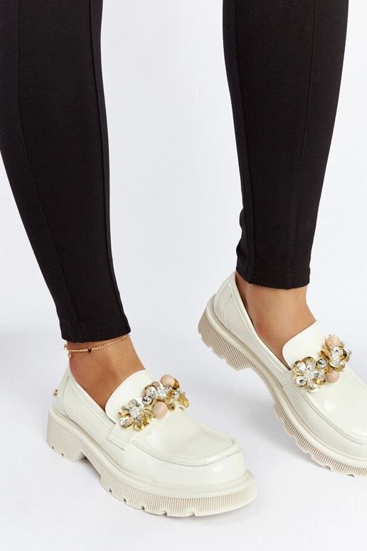 Mocasines de cuero beige lacados GOE...