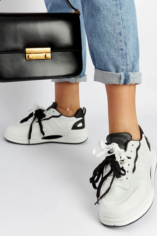 Zapatillas blanco y negro Galdino