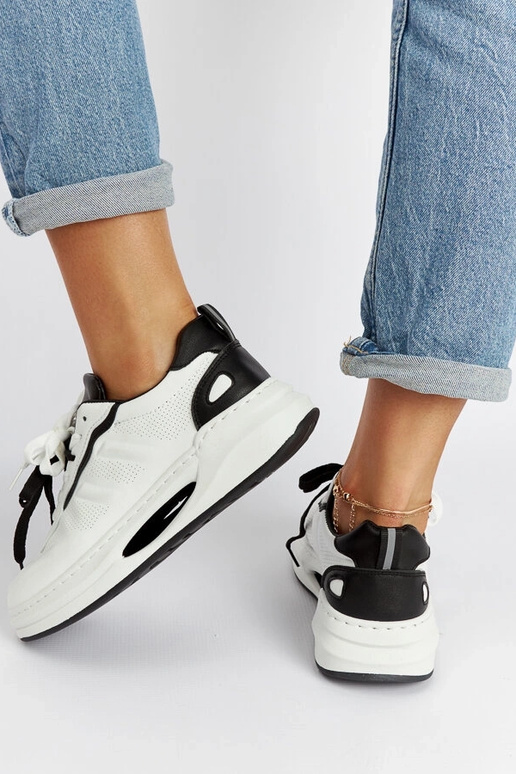 Zapatillas blanco y negro Galdino