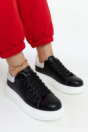 Zapatillas negras con plataforma GOE JJ2N4052
