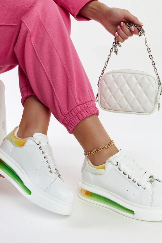 Zapatillas blancas con plataforma GOE...