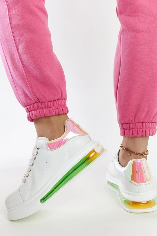 Zapatillas blancas con plataforma GOE...