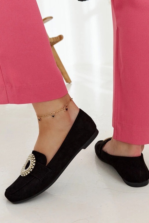 Mocasines negros decorados con...