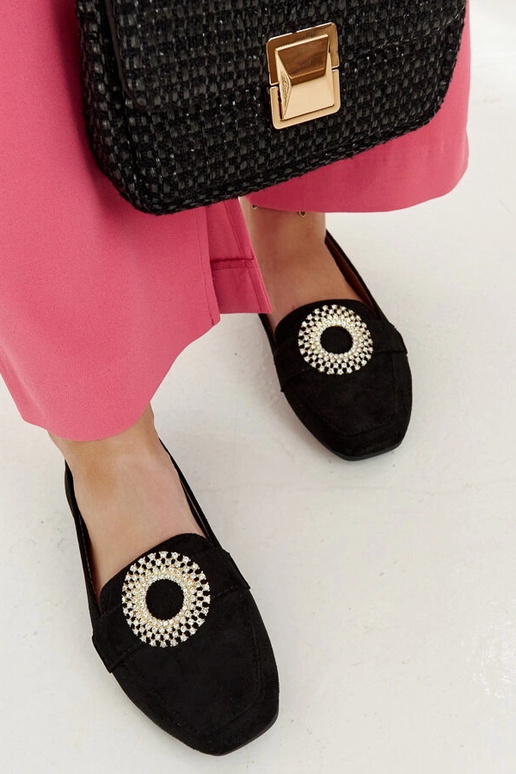 Mocasines negros decorados con...