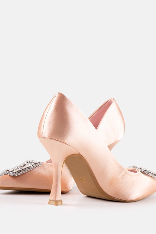 Stilettos satinados beige con...