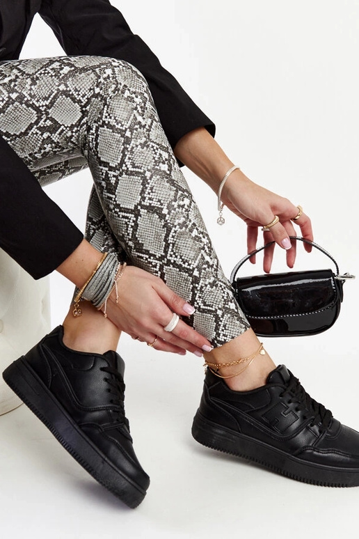 Zapatillas negras con plataforma Mentha