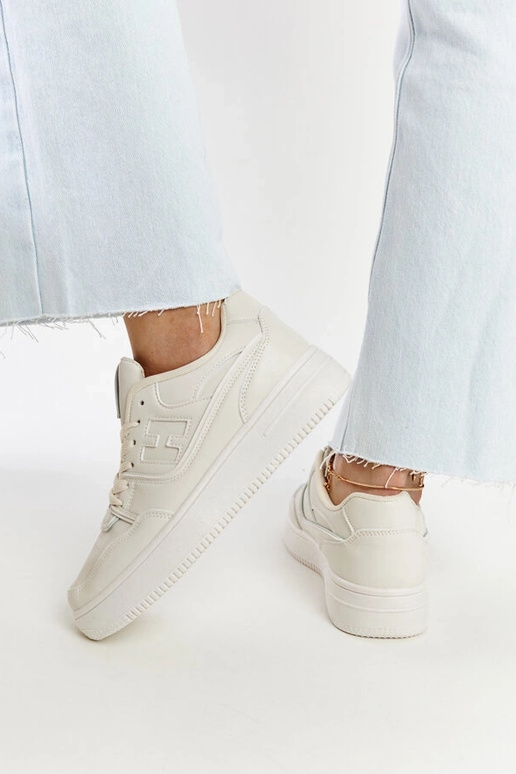 Zapatillas de plataforma color beige... Zapatillas de plataforma color beige...