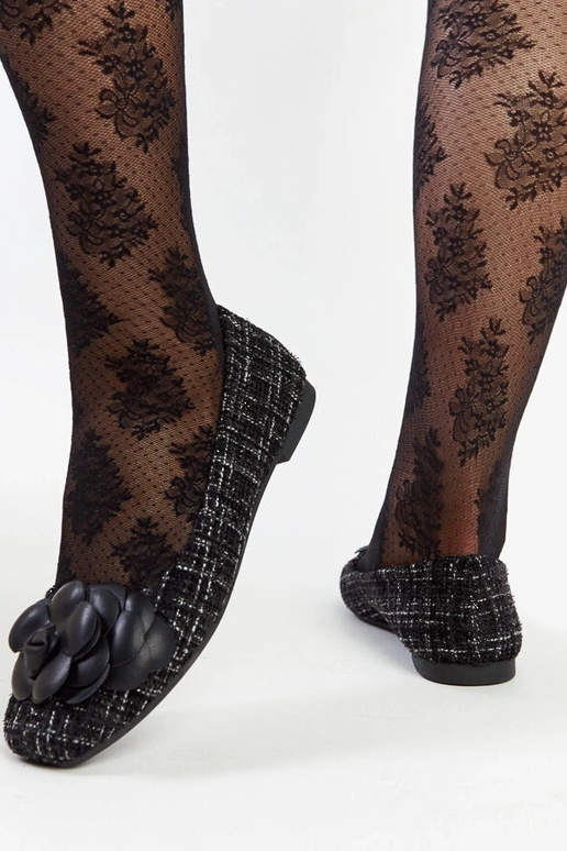 Bailarinas negras con flor decorativa... Bailarinas negras con flor decorativa...