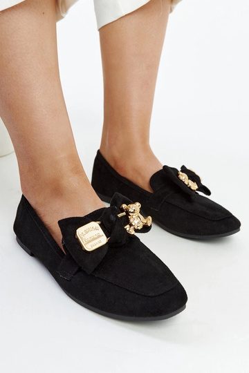 Mocasines negros con imperdible decorativo Kibra 2