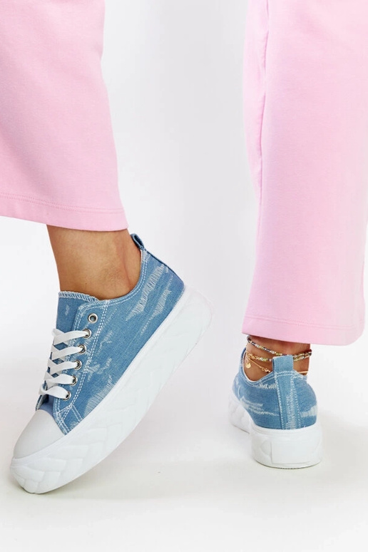 Zapatillas de plataforma alta azules...