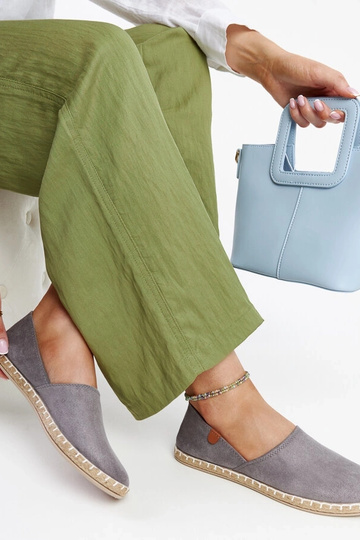 Zapatillas deportivas... 2