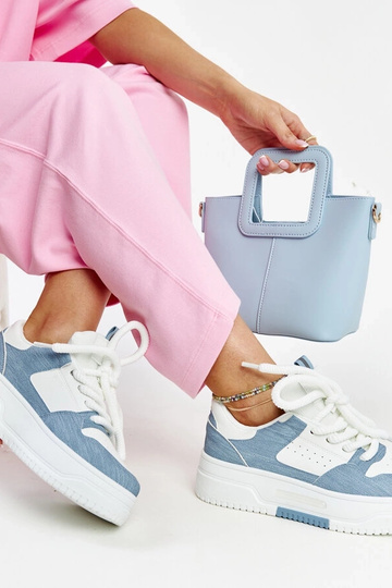 Zapatillas blancas y azules en plataforma Szekeres 2