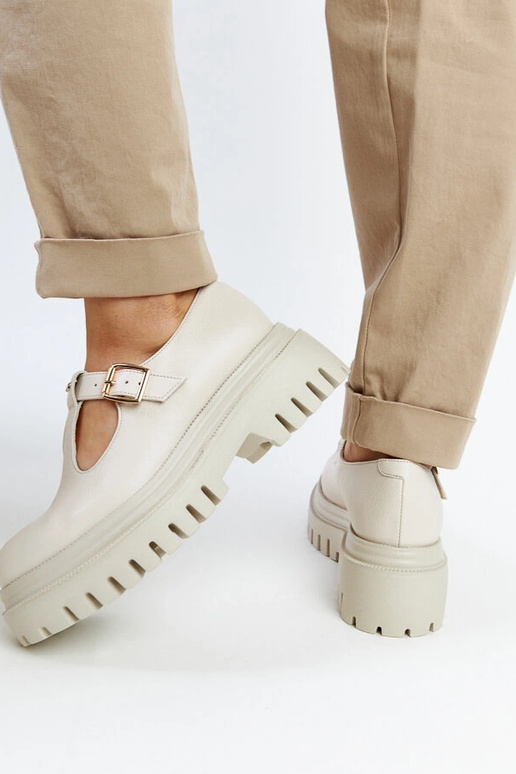 Zapatos de cuero beige Karino