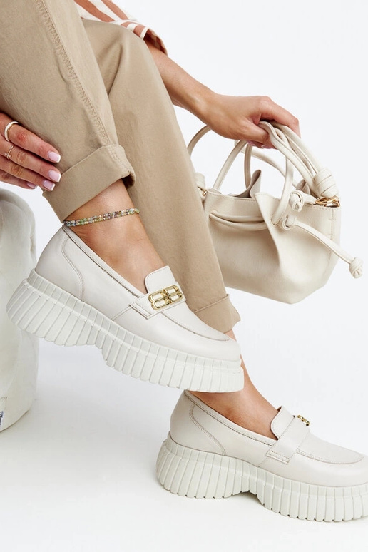 Zapatos de cuero beige claro Karino